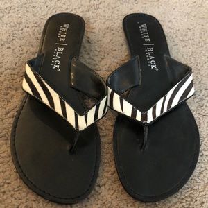 ❤️White House black market zebra sandals